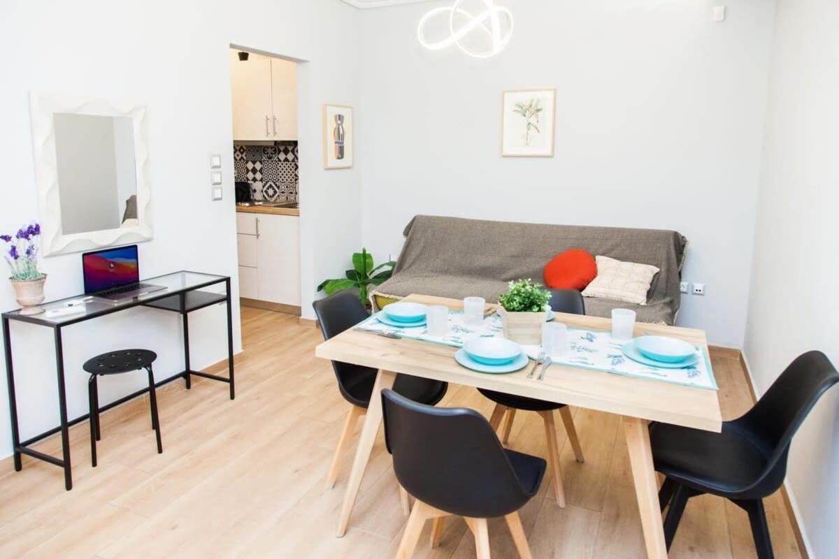 Contemporary And Chic Apartment In Central Atena Exterior foto