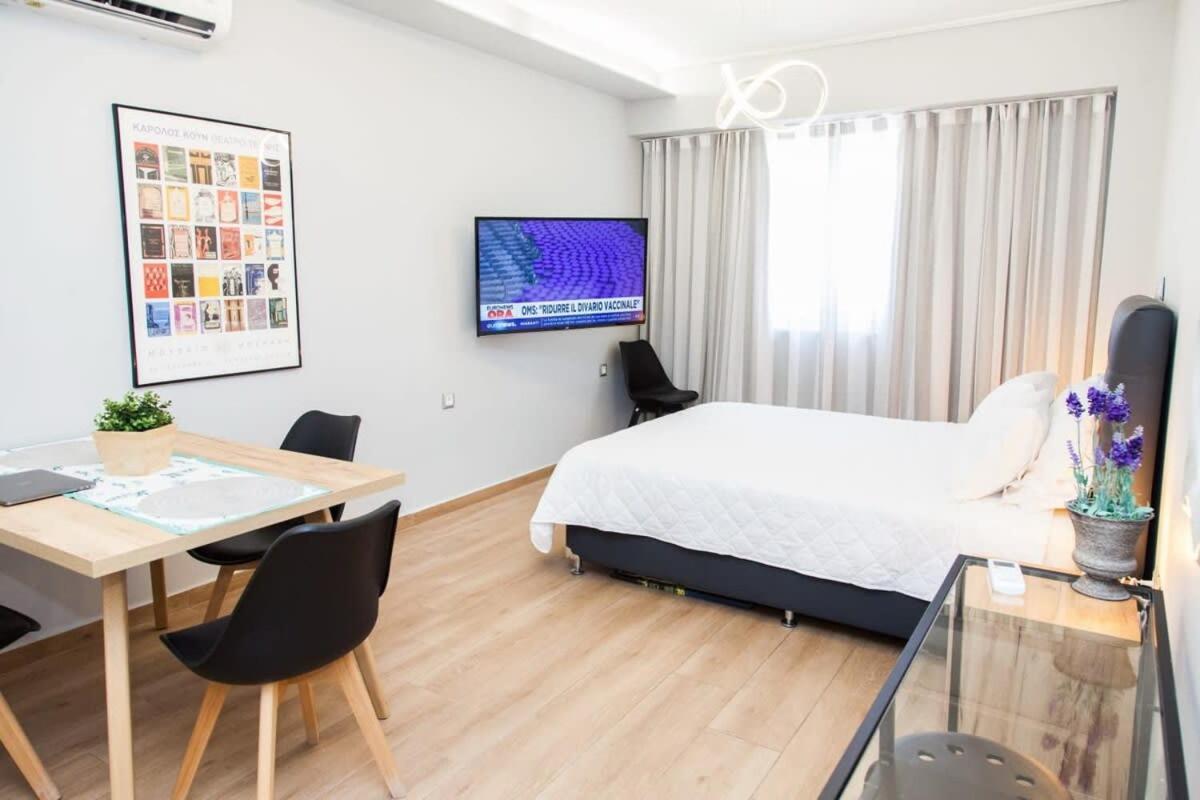 Contemporary And Chic Apartment In Central Atena Exterior foto