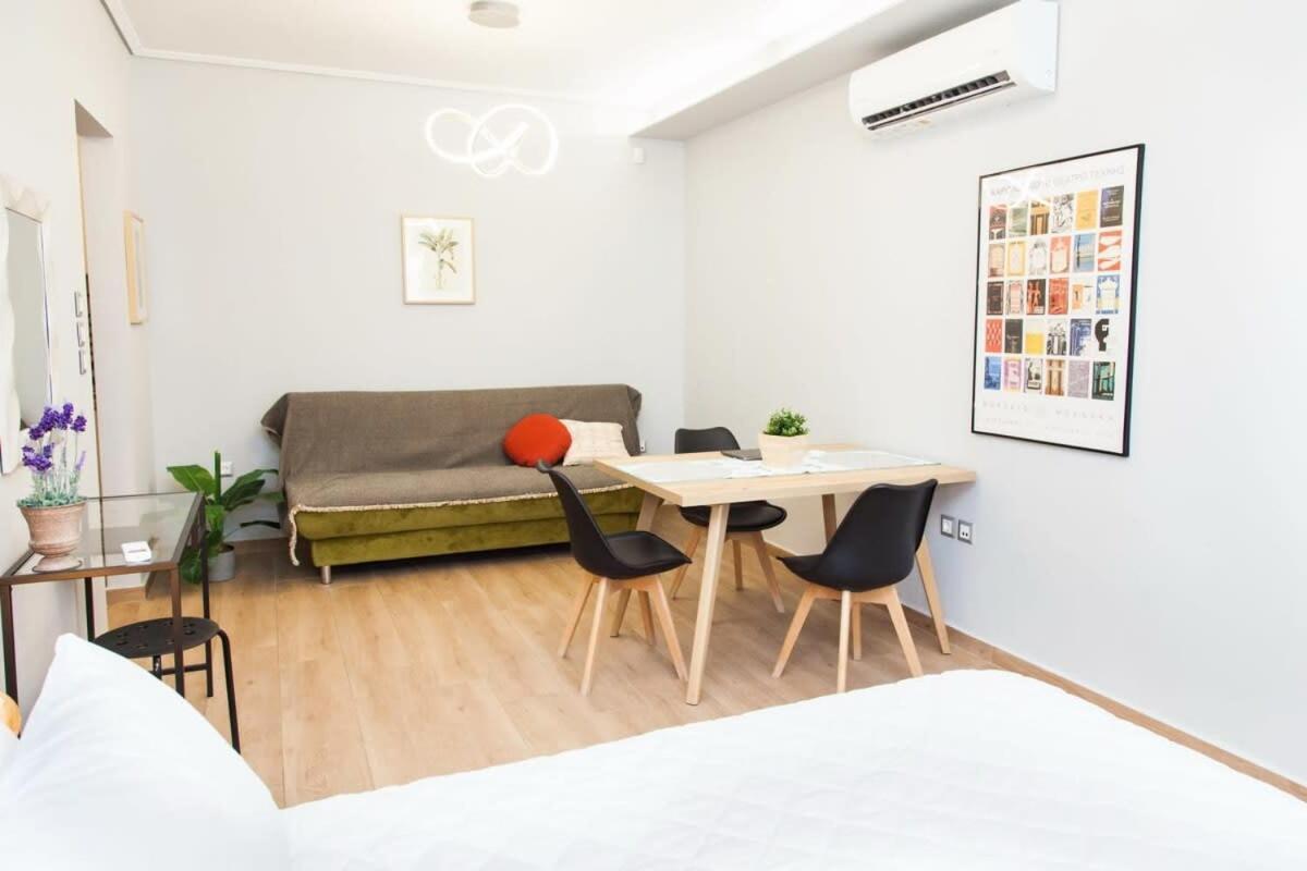 Contemporary And Chic Apartment In Central Atena Exterior foto