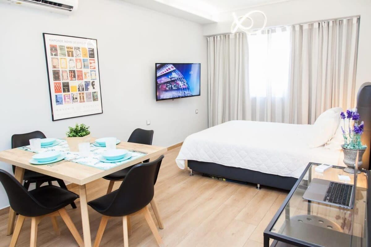 Contemporary And Chic Apartment In Central Atena Exterior foto